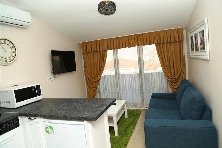 Luxx Suite