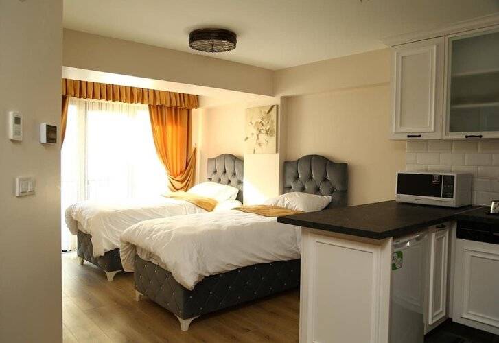 Luxx Suite