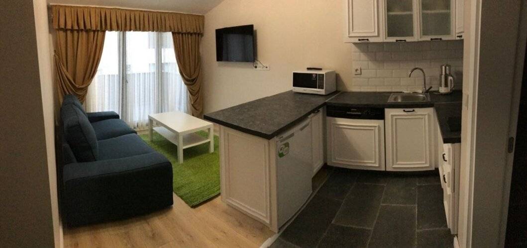 Luxx Suite