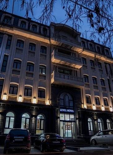 Level Hotel