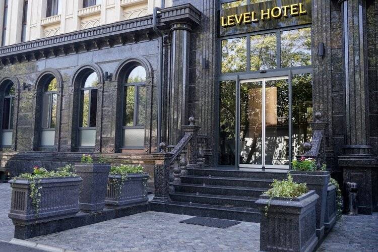 Level Hotel