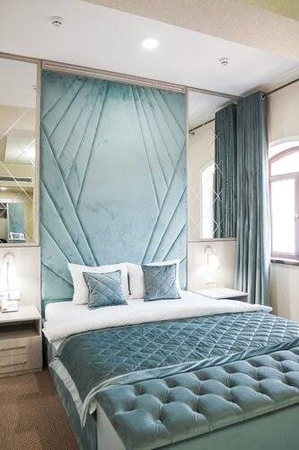 Level Hotel