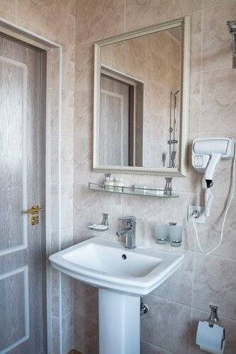 Level Hotel