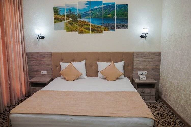Level Hotel