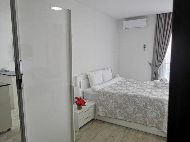 Отель и апартаменты Aqua Batumi