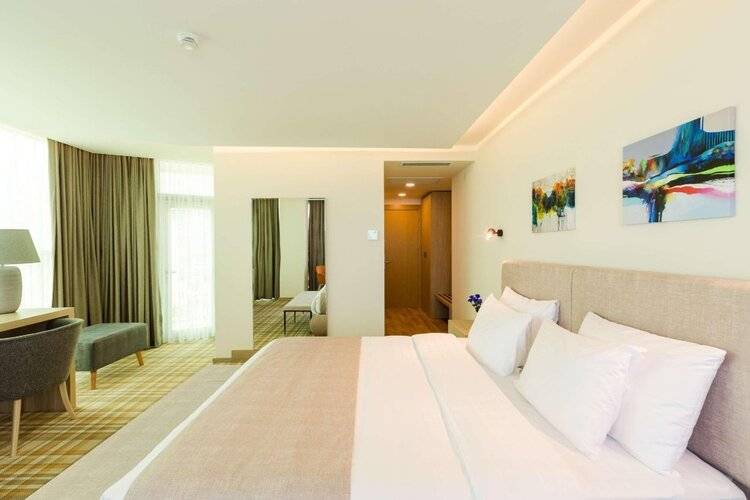 Best Western Premier Батуми