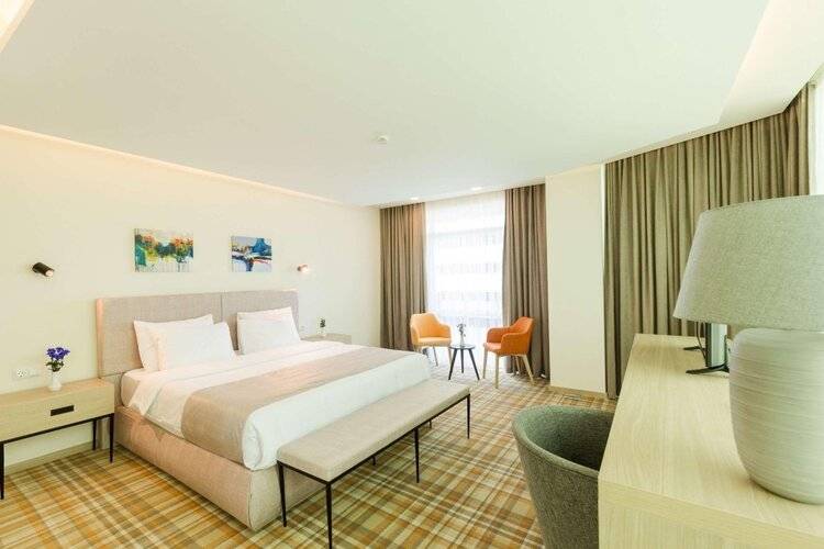 Best Western Premier Батуми