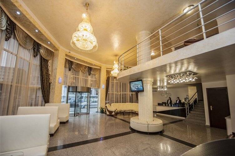 Отель Аиси
