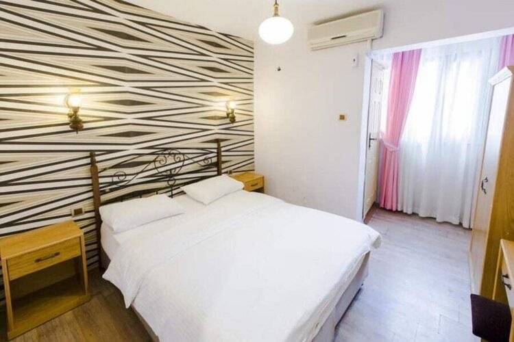 Cheers Vintage Hostel