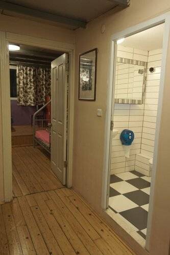 Chilloutlya Hostel&Bar