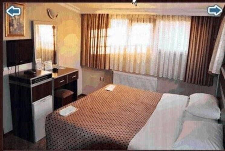 Grand Lion Hotel