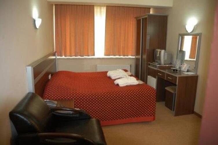 Grand Lion Hotel