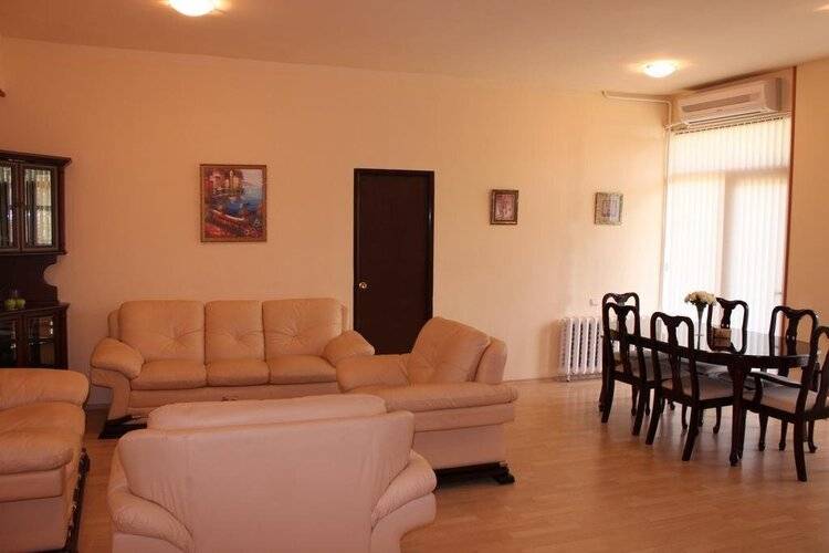 Университетское Общежитие В Цахкадзоре