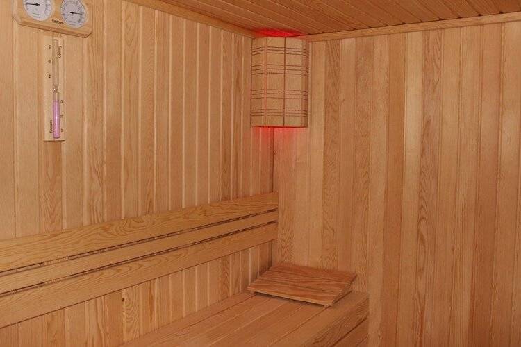 Loss Hotel