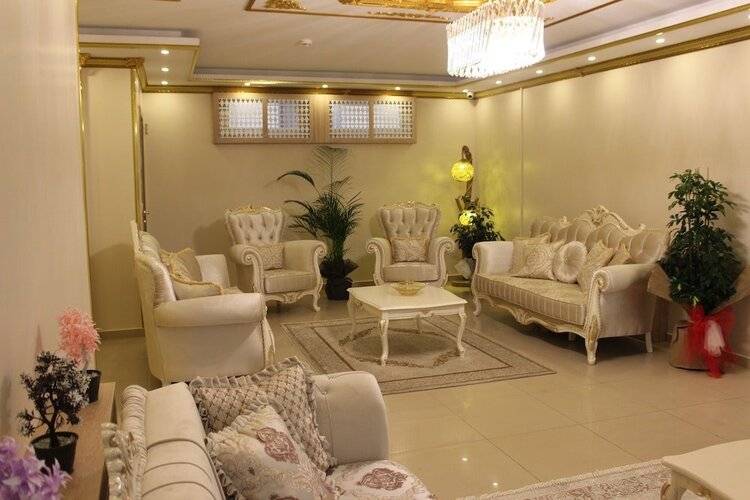 Loss Hotel