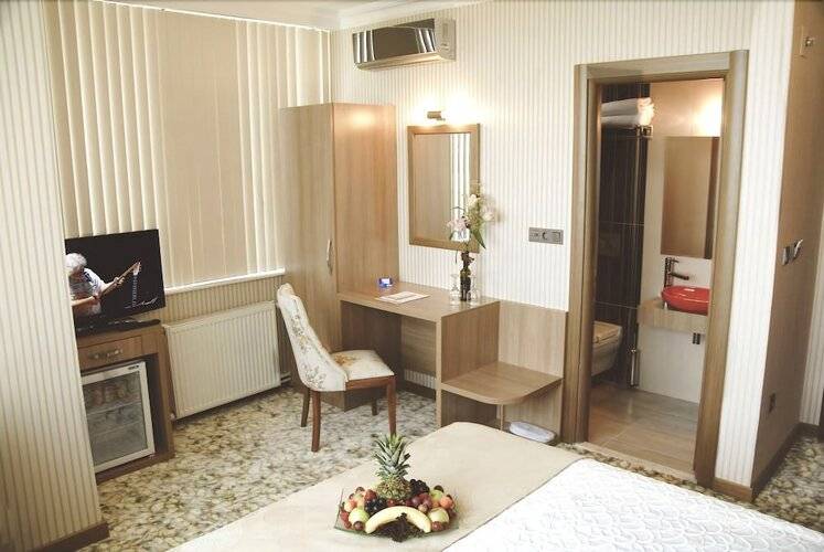 Lounge Boutique Hotel