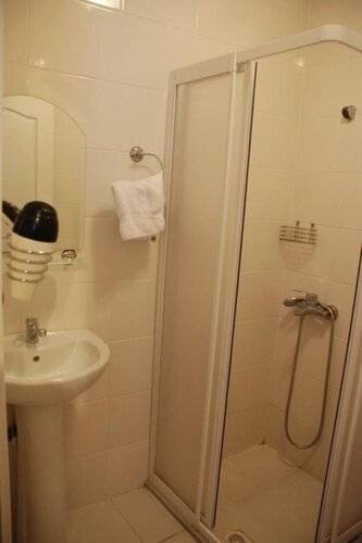 Puffin Hostel