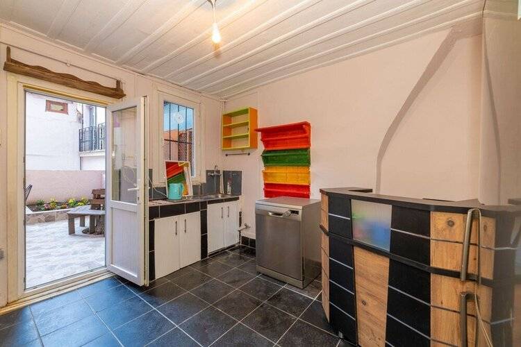 Taksim Wooden House Hostel