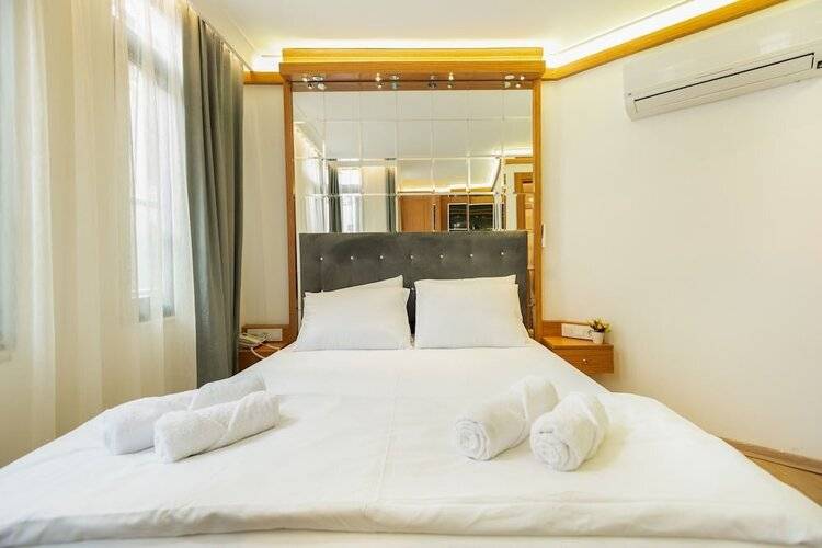 Seven Rooms Oldcity