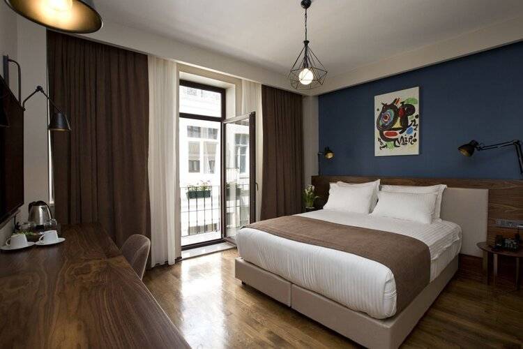 SNOG Rooms & Suites