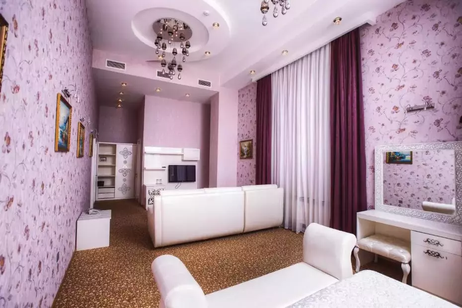 Admiral Hotel