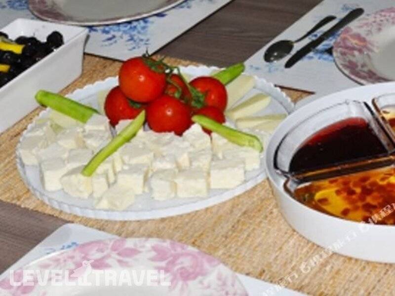 Фотография İkiz Palmiye Kiz Oğrenci Pansiyonu (Caters to Women)