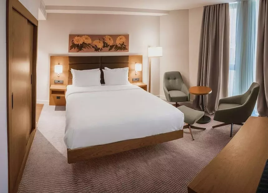 Hilton Garden Inn Тбилиси на Чавчавадзе — фото 3