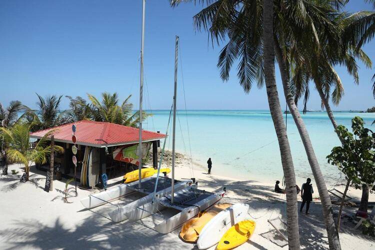 Dhiffushi Beach House