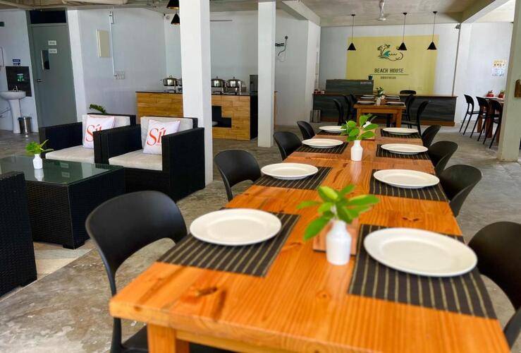 Dhiffushi Beach House