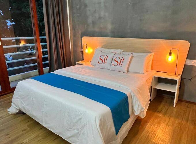 Dhiffushi Beach House