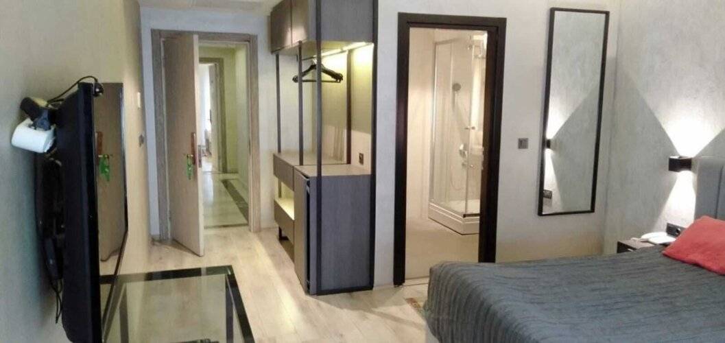 Orya Hotel