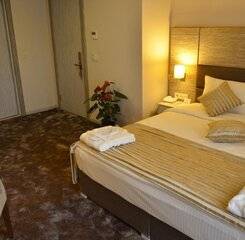 $item['hotel']['name']