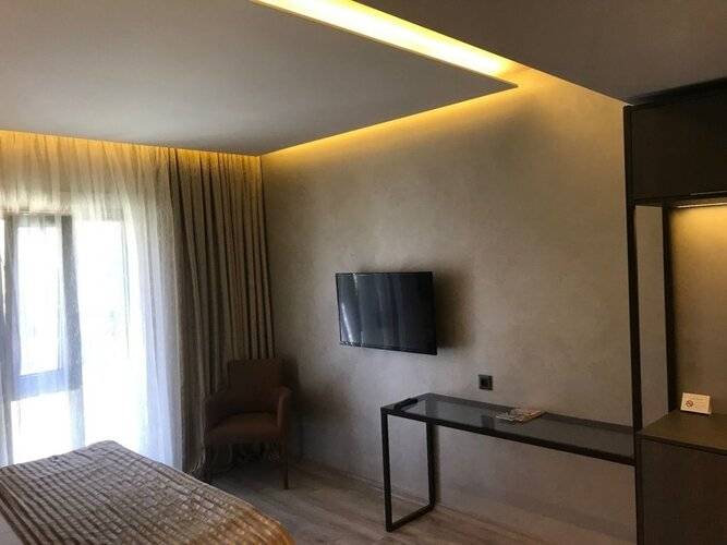 Orya Hotel