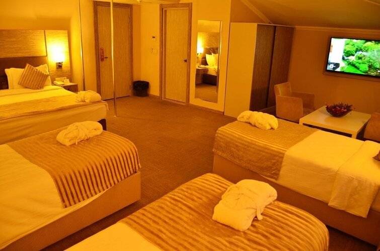 Orya Hotel