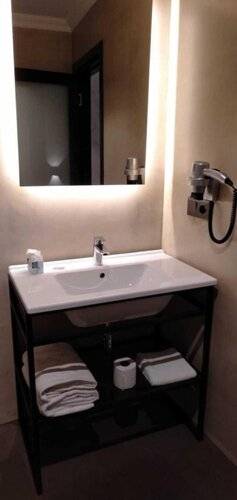 Orya Hotel