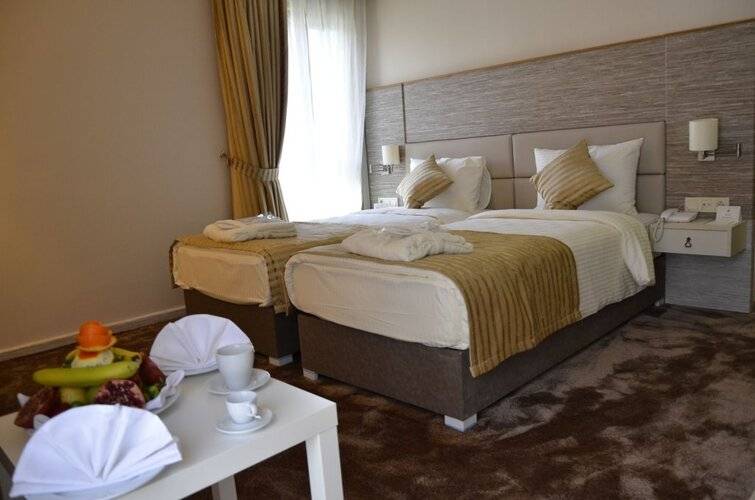 Orya Hotel