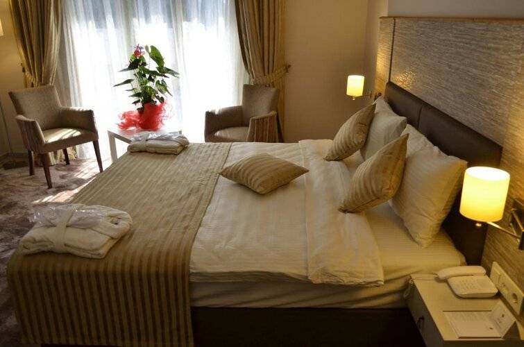 Orya Hotel