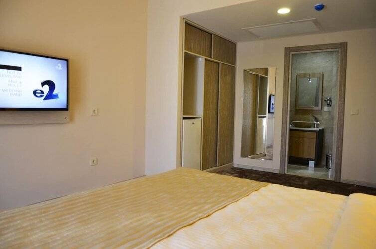 Orya Hotel