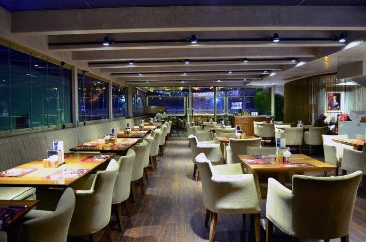 Orya Hotel