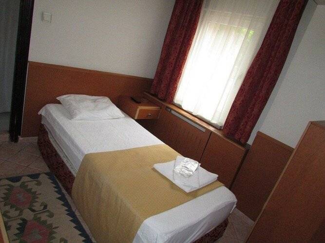 Kadikoy Otel Konak