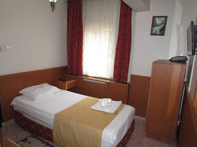 Kadikoy Otel Konak