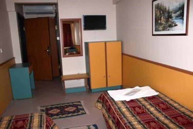 Kadikoy Otel Konak