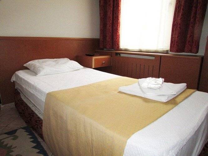 Kadikoy Otel Konak