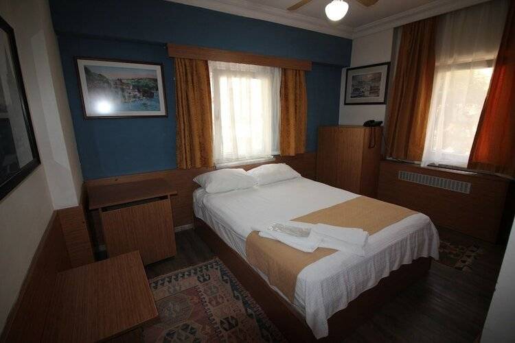 Kadikoy Otel Konak