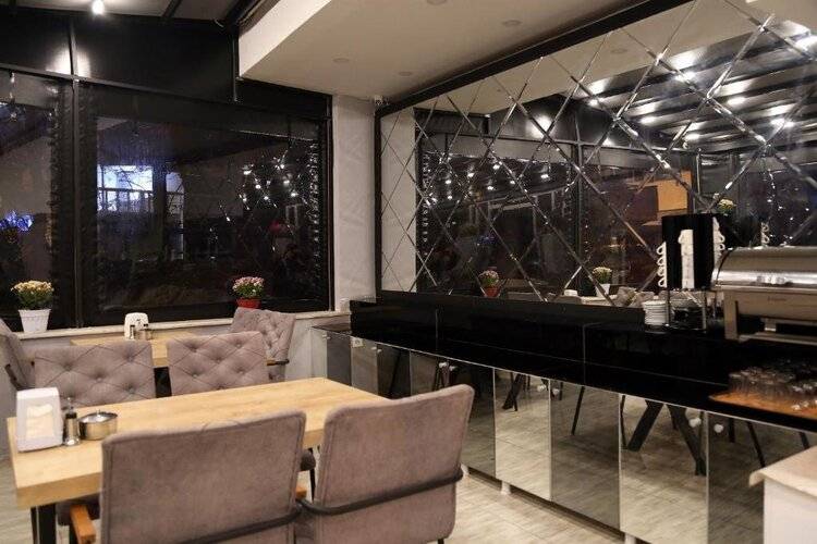 Paradise Airport Hotel