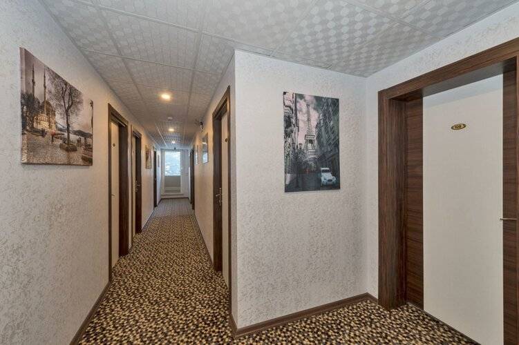 Paradise Airport Hotel