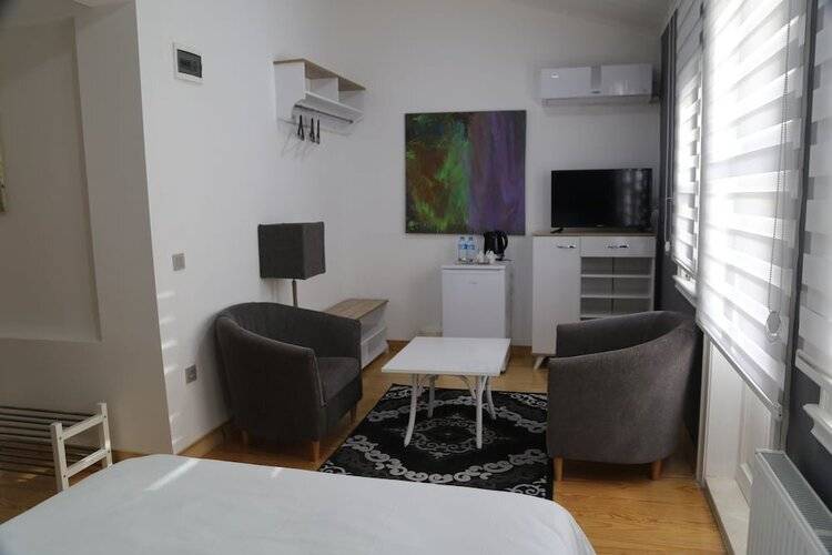 Puhu Otel