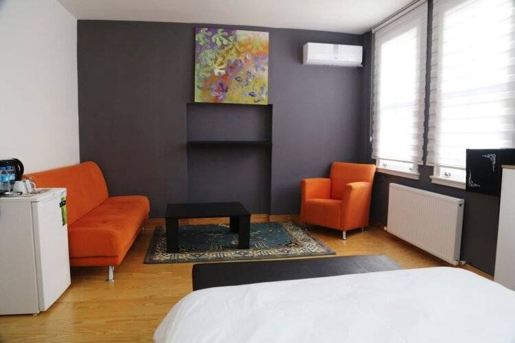 Puhu Otel