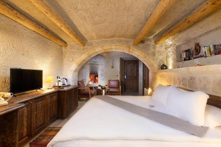 Cappa Via Cave Hotel