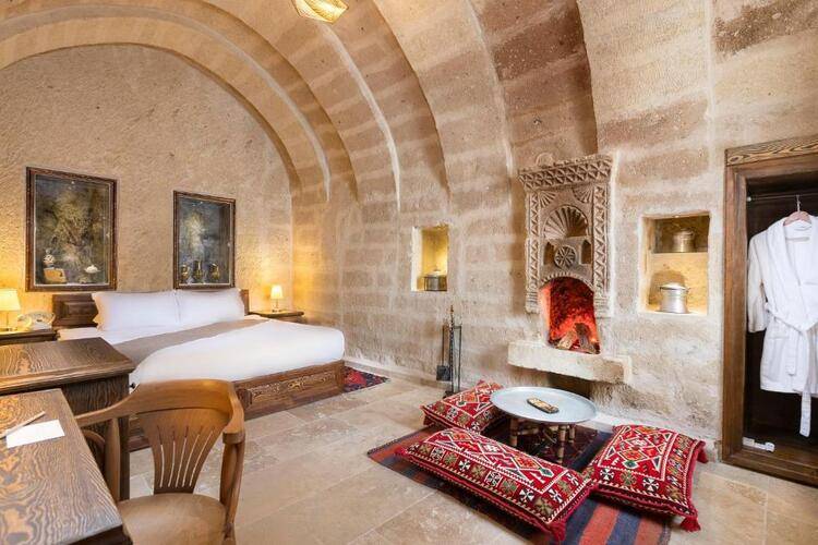 Cappa Via Cave Hotel